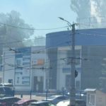 VIDEO Flăcări pe strada Muncești din capitală. Ce arde
