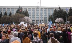 Furia profesorilor pe salarii ajunge în PMAN. Miercuri vor ieși la protest