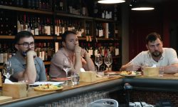 FOTO Cum are loc un antrenament de degustare a vinurilor? Sommelierii Moldovei se pregătesc de mondiale
