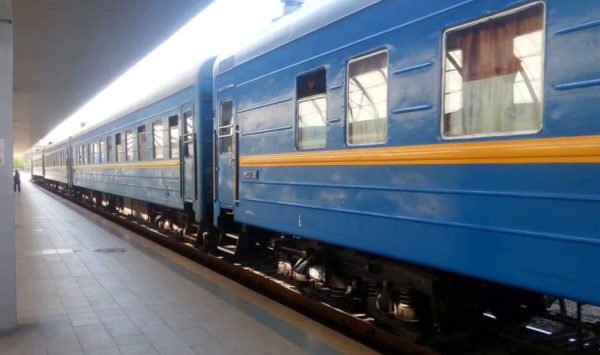 Țigări pe șine! Contrabandă de milioane, direct din Moldova în România