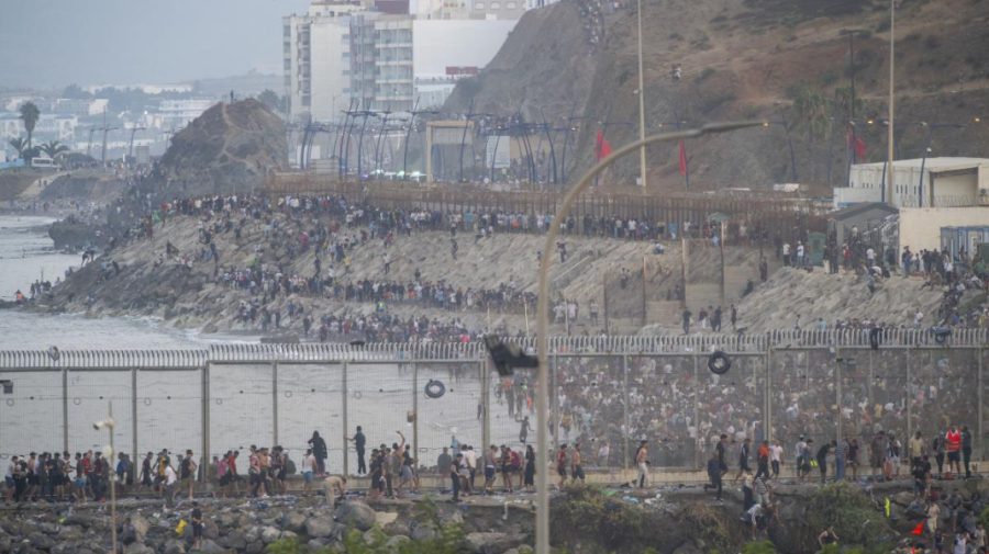 Criza din Ceuta a luat sfârșit. Aproape toți migranții au fost întorși în Maroc