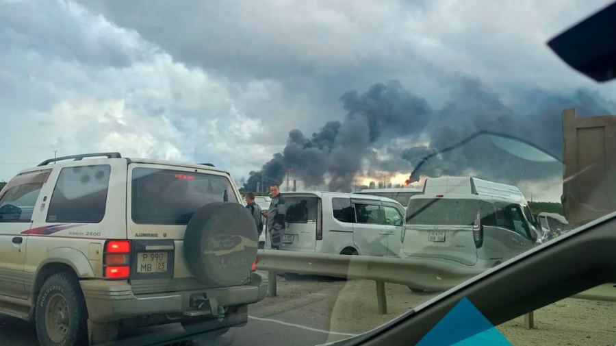 VIDEO Explozie și incendiu la o uzină chimică din Rusia. Sunt circa 100 de victime și cel puțin un mort
