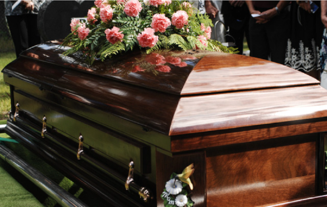 Până și moartea devine un lux: serviciile funerare s-au scumpit cu 46% la Chișinău