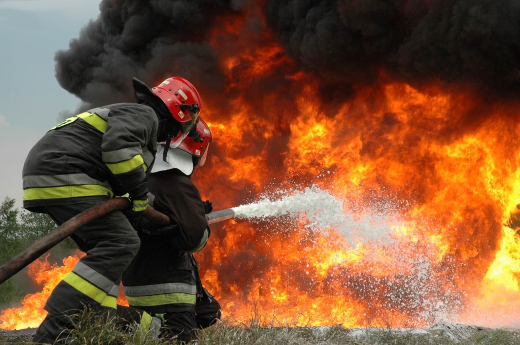 Pericol de incendii în toată Moldova: Meteorologii au emis un nou Cod Galben