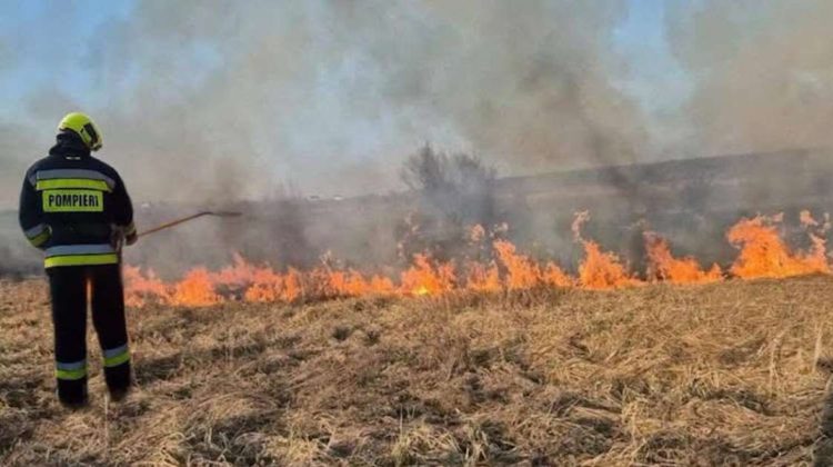 A încercat să stingă singur un incendiu de vegetație. Un bărbat din Edineț a suferit arsuri grave