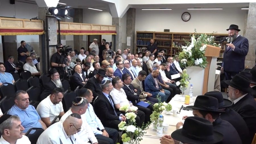 VIDEO Ceremonia de investire a noului rabin