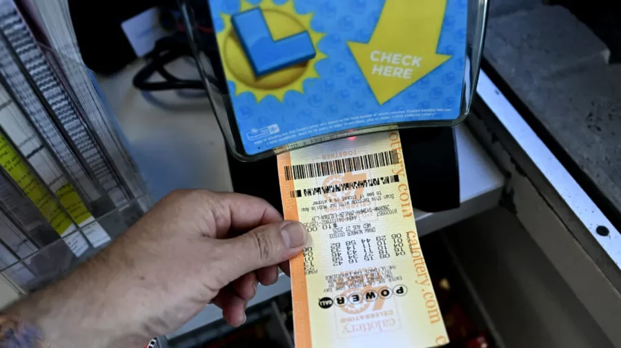 Italia: Bilet de loterie de un milion de euro, recuperat din gunoi după 24 de ore de căutări