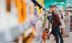 Incluziunea în acțiune. Mai mulți tineri cu dizabilități au desfășurat stagii de practică la Kaufland