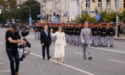 „Putem să ne mândrim cu cei care au grijă să fim în siguranță”. Sandu, prima declarație după parada Independenței