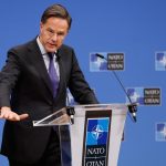 Rutte dă asigurări Bulgariei că va activa Articolul 5 dacă Iranul va ataca. Șeful NATO a vorbit cu premierul de la Sofia