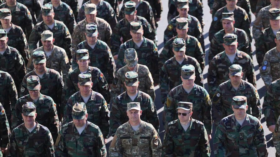 Un nou antrenament pentru Parada Militară: Șoferii sunt îndemnați să opteze pentru rute alternative