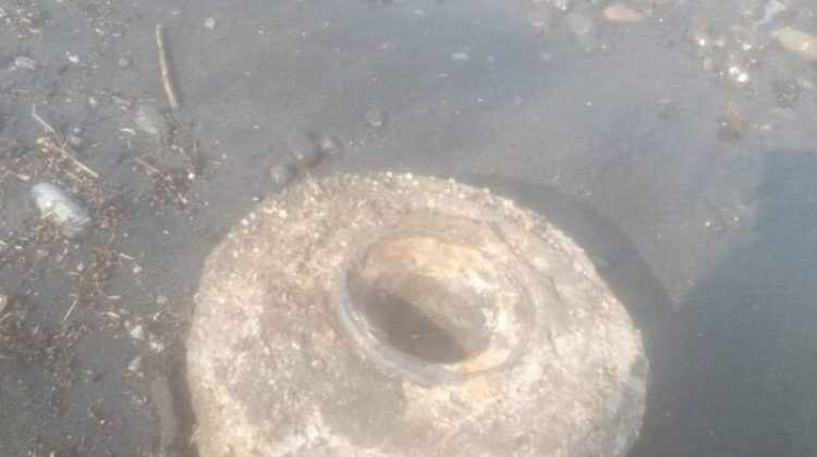 Mină antitanc din al Doilea Război Mondial, găsită în Nistru, lângă Bender