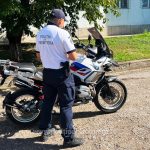 Moldovean, oprit la frontiera cu România. Motocicleta pe care o conducea era furată din Italia