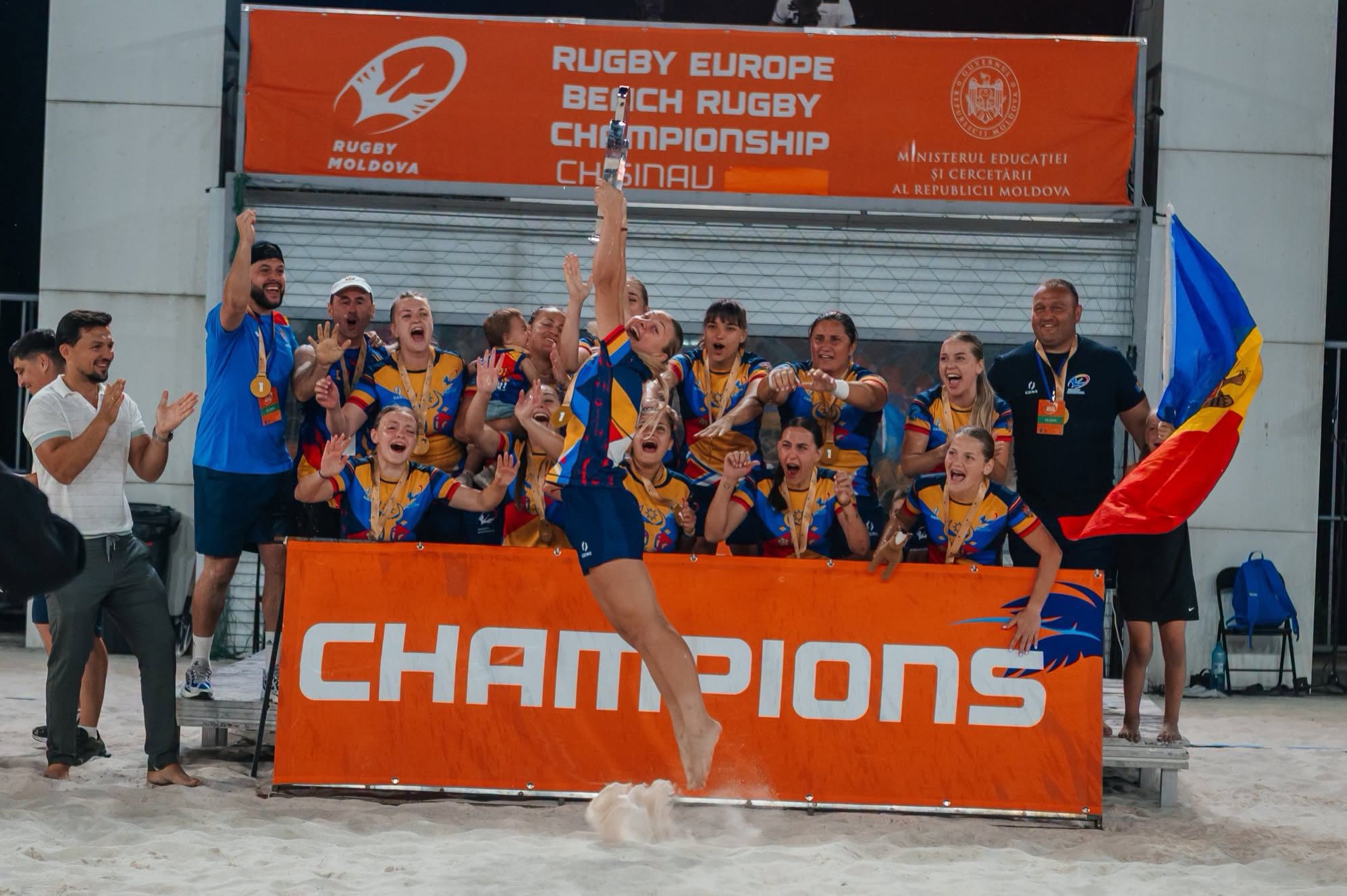 Premieră! Naționala feminină a Moldovei, campioană europeană la rugby pe plajă