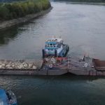 Nivelul Dunării a crescut cu 4 cm în zona centralei de la Cernavodă, după scufundarea barjelor