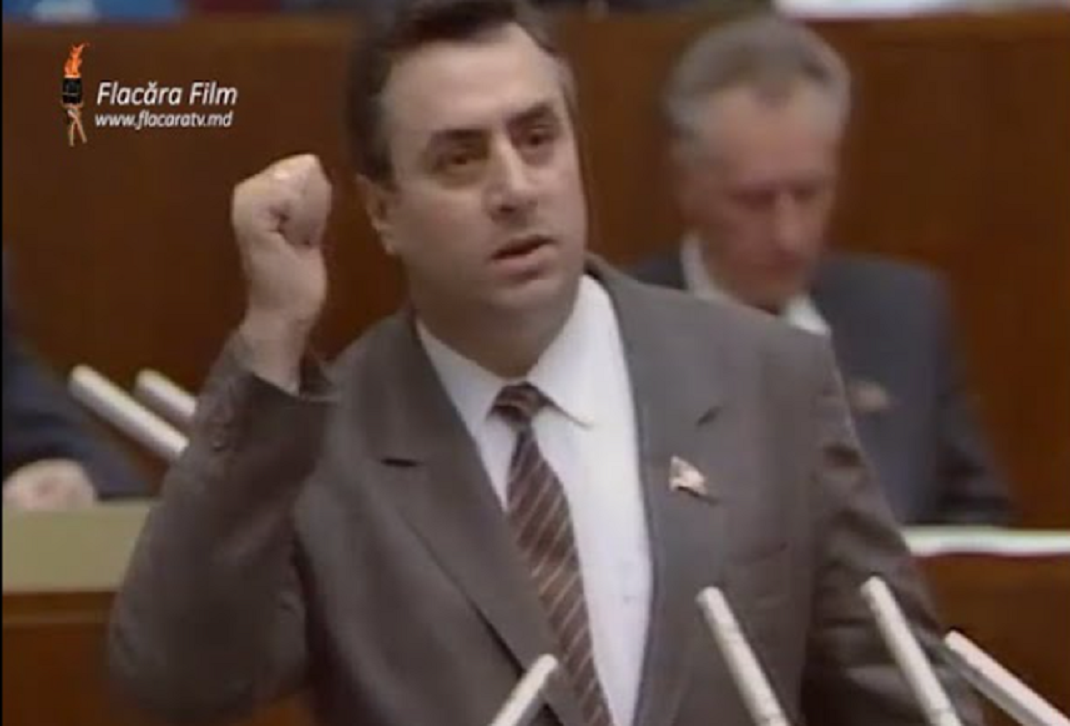 FILE DE ISTORIE | Discursul care sfida centrul puterii sovietice a răsunat la Moscova cu o zi înainte de Independență