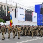 Peste 7 000 de oameni au urmărit parada militară de Ziua Independenței