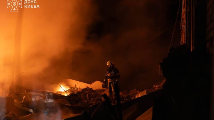 Rușii continuă atacurile masive asupra Ucrainei: 6 oameni au murit la Zaporojie, iar Kievul, lovit cu rachete balistice