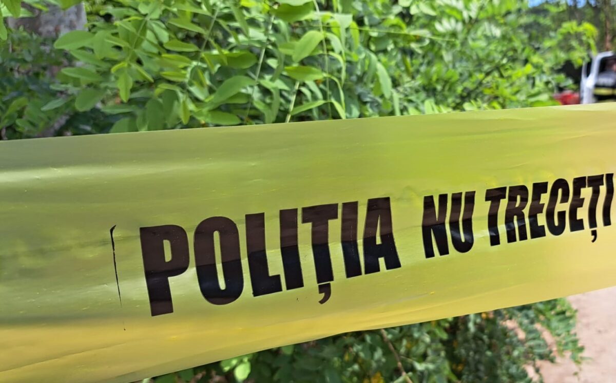 Tragedie într-o familie din Criuleni: Doi soți, găsiți morți. Fiica lor de 15 ani a alertat poliția