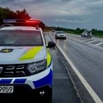 Ploaia reduce vizibilitatea pe drumurile din Moldova. Poliția vine cu recomandări pentru șoferi