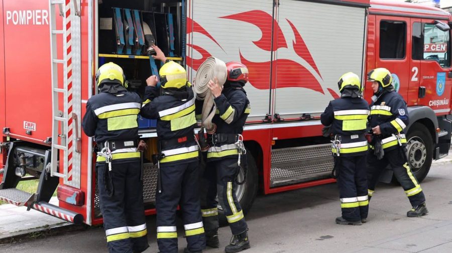 Incendiul de la Tohatin: Flăcările au distrus în totalitate o casă de vară de 144 metri pătrați