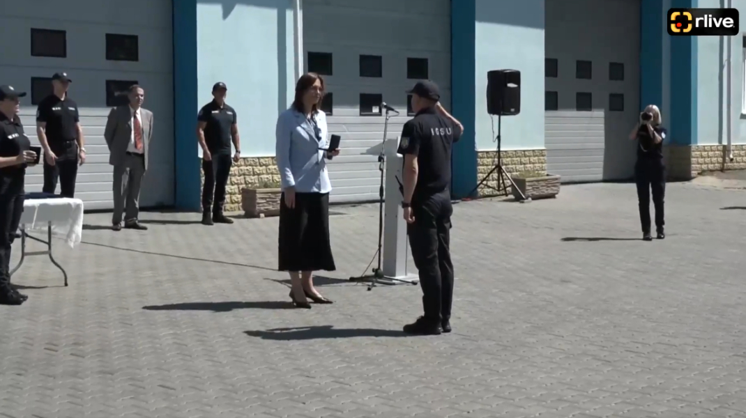 VIDEO Distincții pentru pompierii moldoveni care au luptat cu incendiile din Grecia