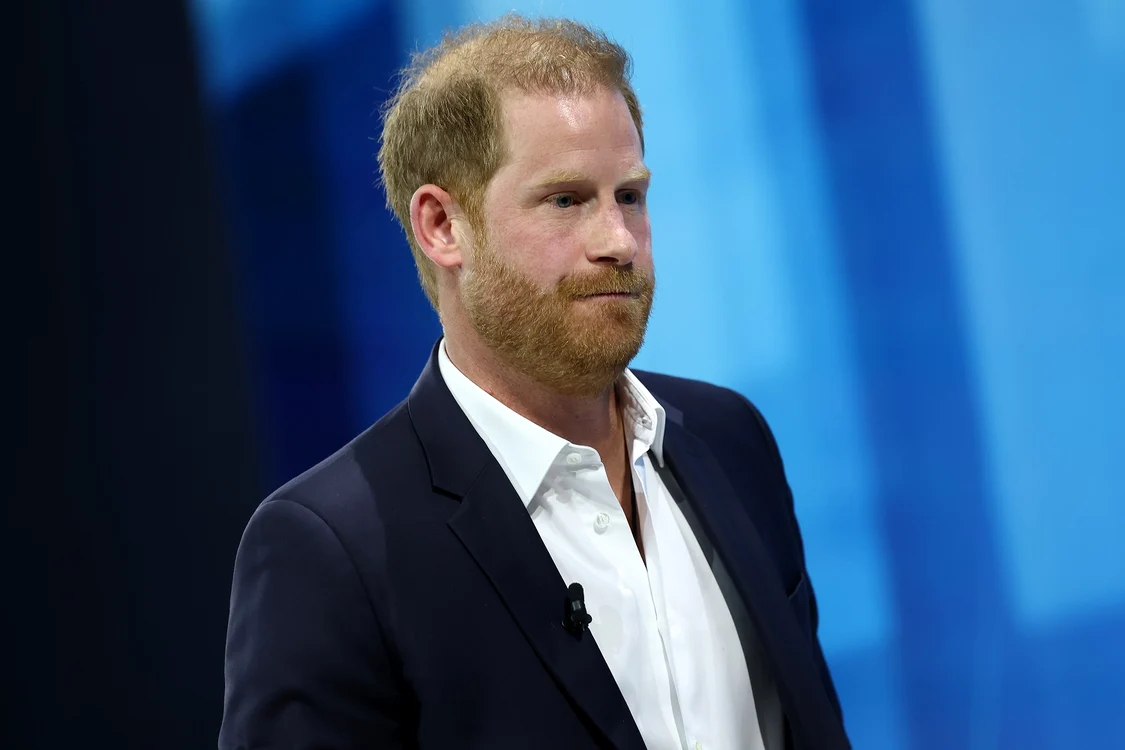 Prințul Harry și alte șase persoane publice, obligate să plătească 9,5 mln de lire după procesul pierdut cu Daily Mail