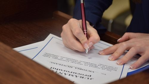 FOTO Procurori noi în instituțiile raionale! Astăzi au depus jurământul solemn la CSP