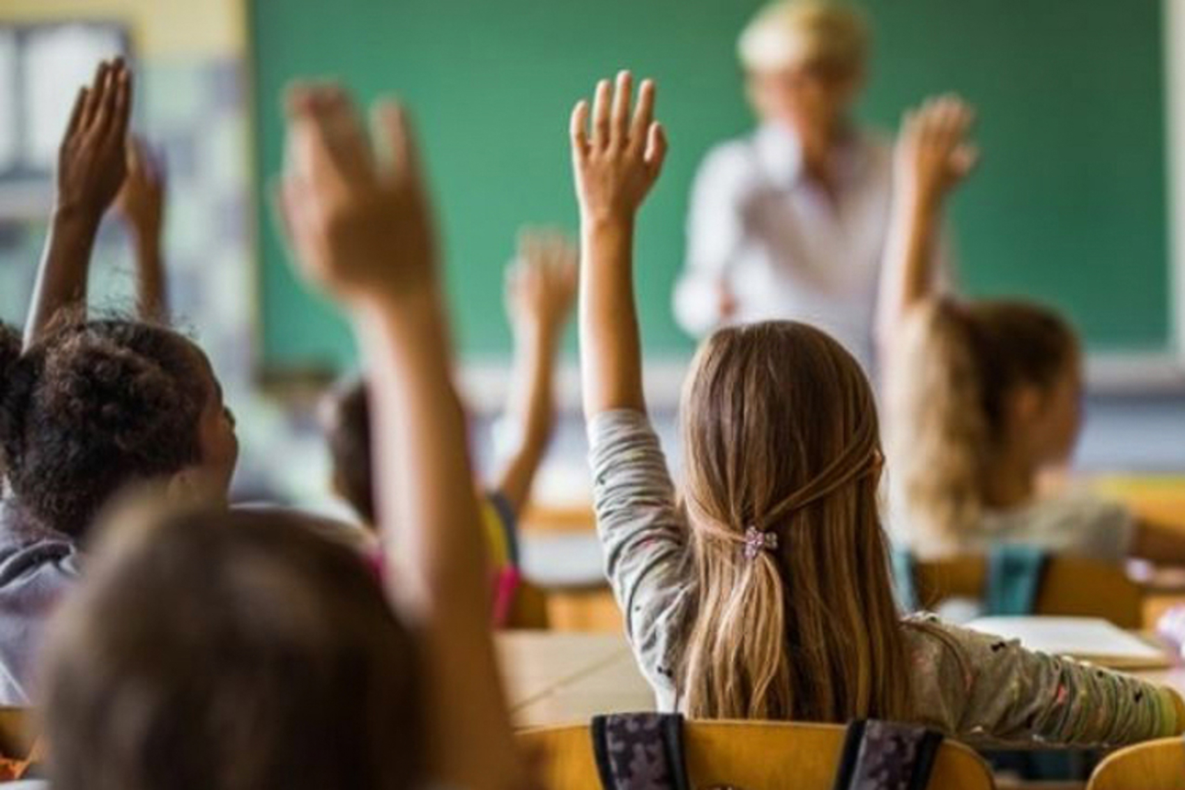 Școlile și grădinițele din Moldova primesc un număr record de tineri specialiști: Câți au fost repartizați