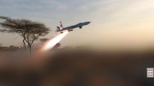 Războiul din Orientul Mijlociu se extinde: Rebelii houthi au atacat din nou cu drone o rafinărie din Arabia Saudită