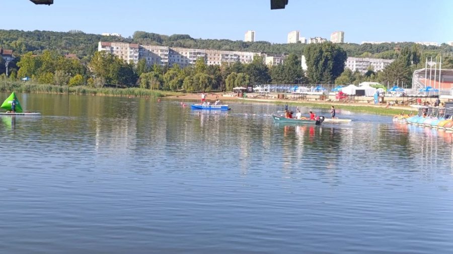 Intervenție la o competiție de triatlon: Doi sportivi, salvați din apă