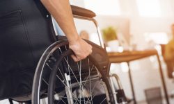 Autoritățile schimbă regulile de stabilire a dizabilității: Ce criterii vor fi luate în calcul