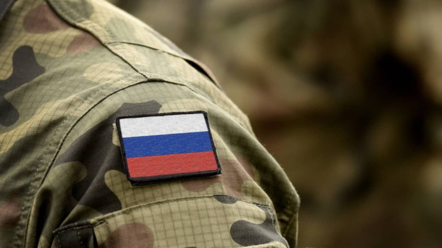 Tragedie în Sevastopol. Un soldat rus a deschis focul asupra camarazilor și civililor