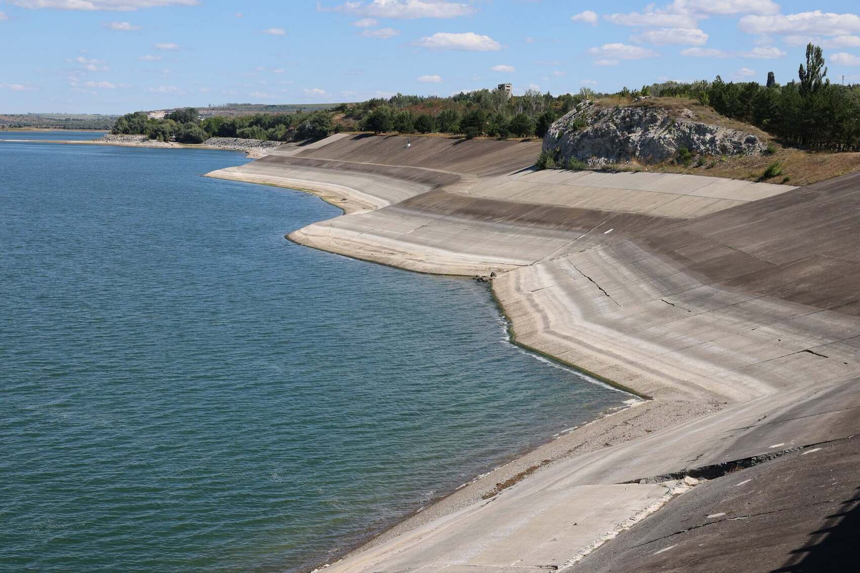 Moldova și România au redus debitul deversat pe Prut: Seceta pune presiune și pe lacul Stânca-Costești