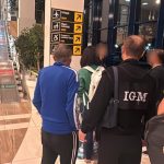VIDEO Cetățean străin, îndepărtat sub escortă din Moldova. Anterior, fusese condamnat pentru tentativă de omor