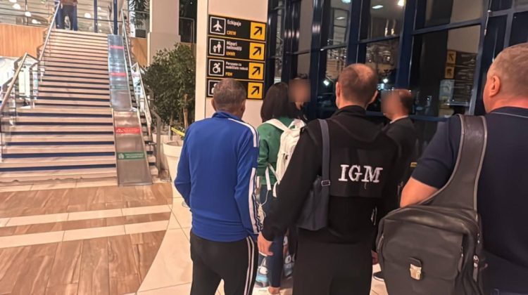 VIDEO Cetățean străin, îndepărtat sub escortă din Moldova. Anterior, fusese condamnat pentru tentativă de omor