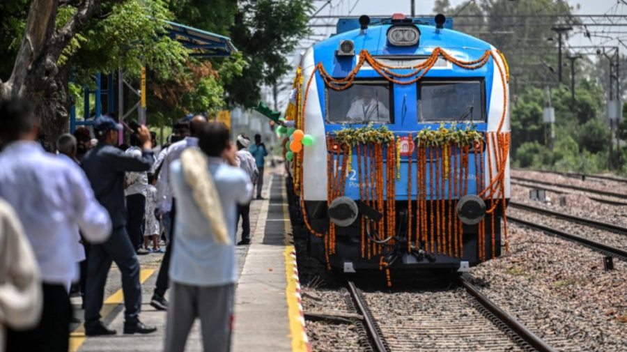 India a pus pe șine cel mai puternic tren pe hidrogen din lume. Câți kilometri a parcurs