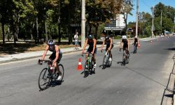 Sportivi din 35 de țări s-au reunit la Chișinău pentru o competiție internațională de triatlon