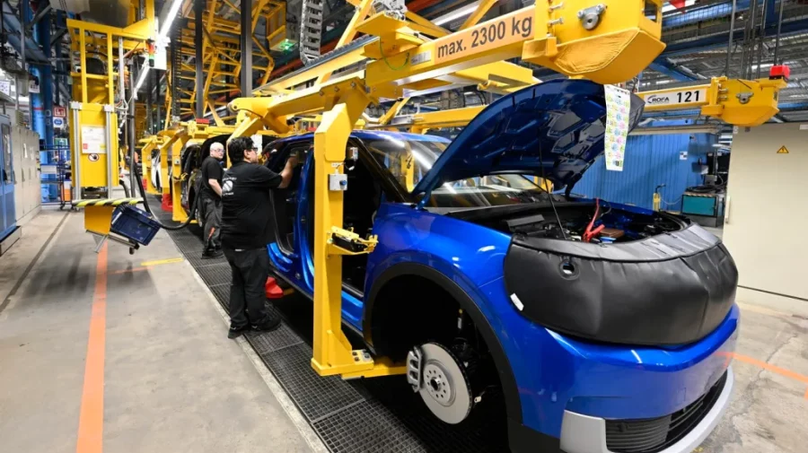 Numărul angajaților în industria auto din Germania, la cel mai scăzut nivel din ultimele două decenii