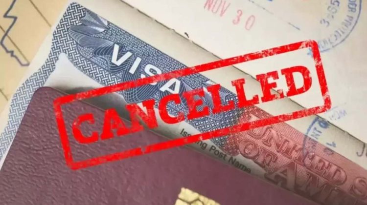 SUA pregătesc o măsură fără precedent: Sute de mii vize turistice și de afaceri ar putea fi revocate
