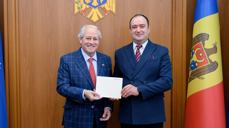 Noul ambasador al SUA la Chișinău și-a prezentat copiile scrisorilor de acreditare