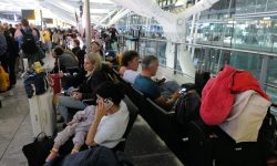 VIDEO Noi probleme pe aeroporturile din Marea Britanie: Sute de zboruri anulate și întârzieri