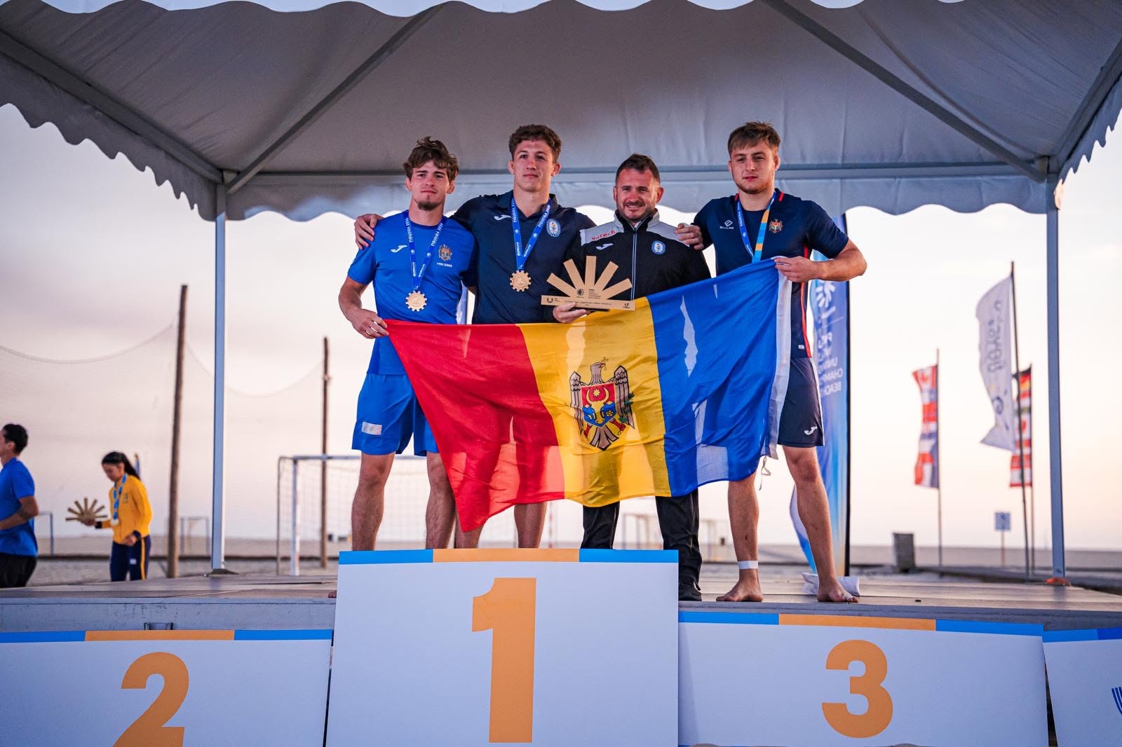 Republica Moldova, trei medalii de aur la Campionatul Mondial inaugural de lupte pe plajă