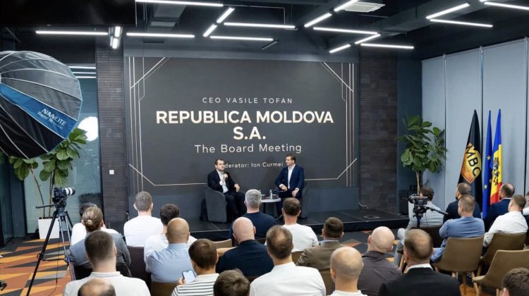 „CEO Vasile Tofan. Republica Moldova S.A.” – inscripția de la un eveniment cu premierul a stârnit critici. Reacția Guvernului