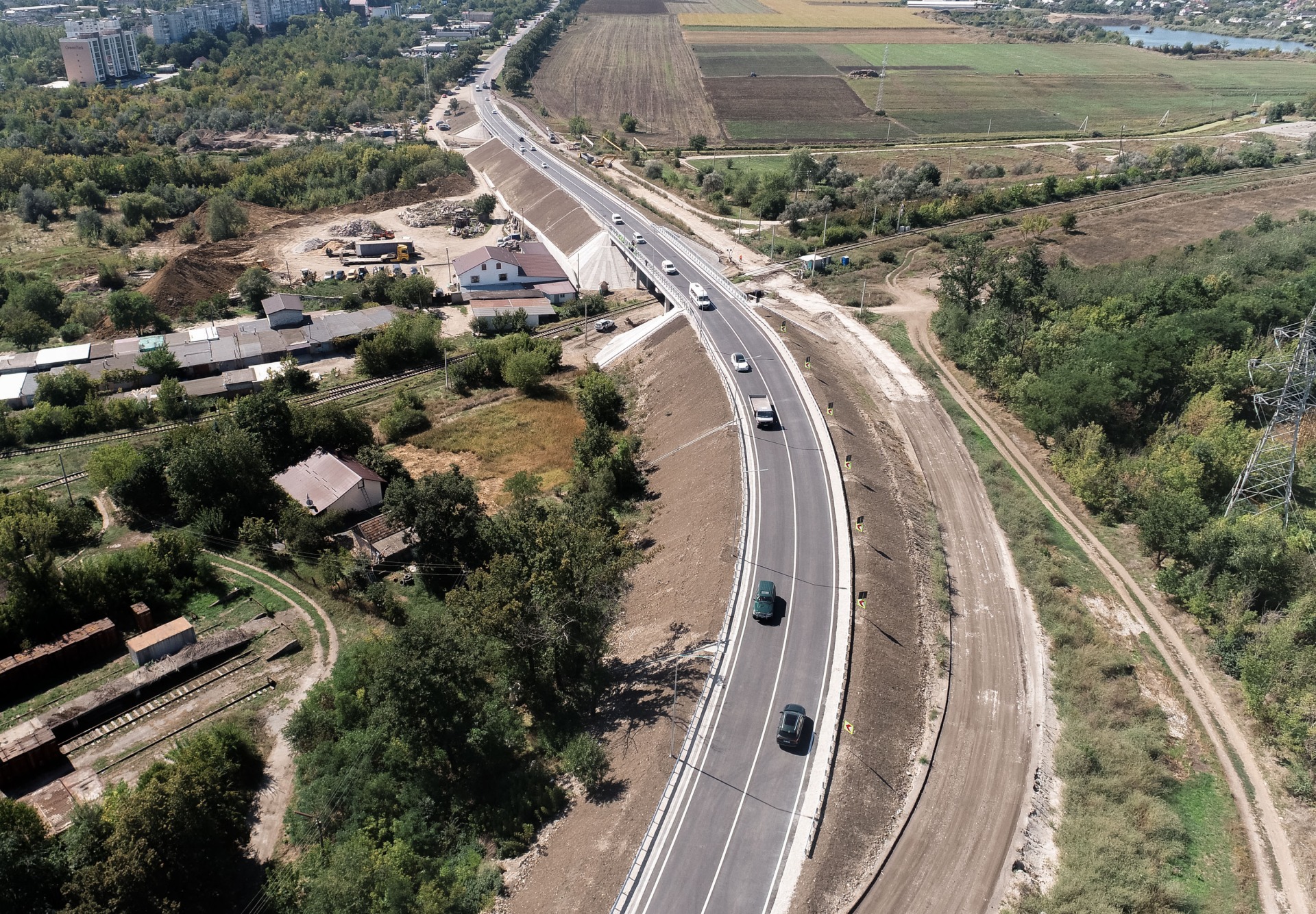 FOTO Bălți: Reparația podului peste Răut și a pasajului feroviar, finalizată cu peste 70 de milioane de lei