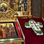 Creștinii ortodocși de rit vechi sărbătoresc Înălțarea Sfintei Cruci. Tradiții și obiceiuri în această zi
