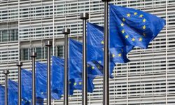 UE a cedat la presiunea Franței și a Luxemburgului. Doi oligarhi, exceptați de la sancțiunile impuse Rusiei