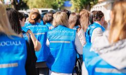 Sporuri de până la două mii de lei pentru angajații din domeniul asistenței sociale: Ce schimbări se pregătesc