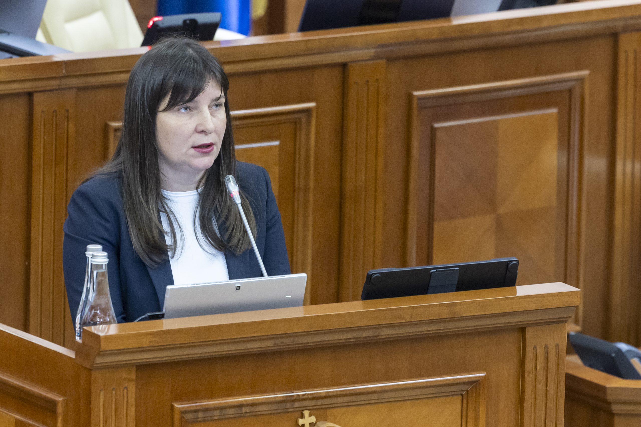 VIDEO Se elimină facilitățile fiscale pentru școlile private. Belous: Moldovenii plătesc impozite, dar o afacere nu