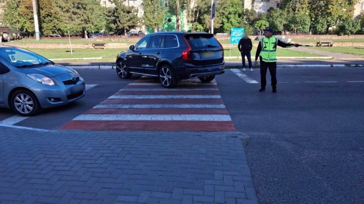 O femeie a fost lovită de un Volvo, la Soroca. A avut nevoie de îngrijiri medicale